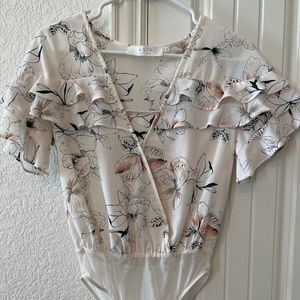 Astr The Label Flutter Sleeve Bodysuit